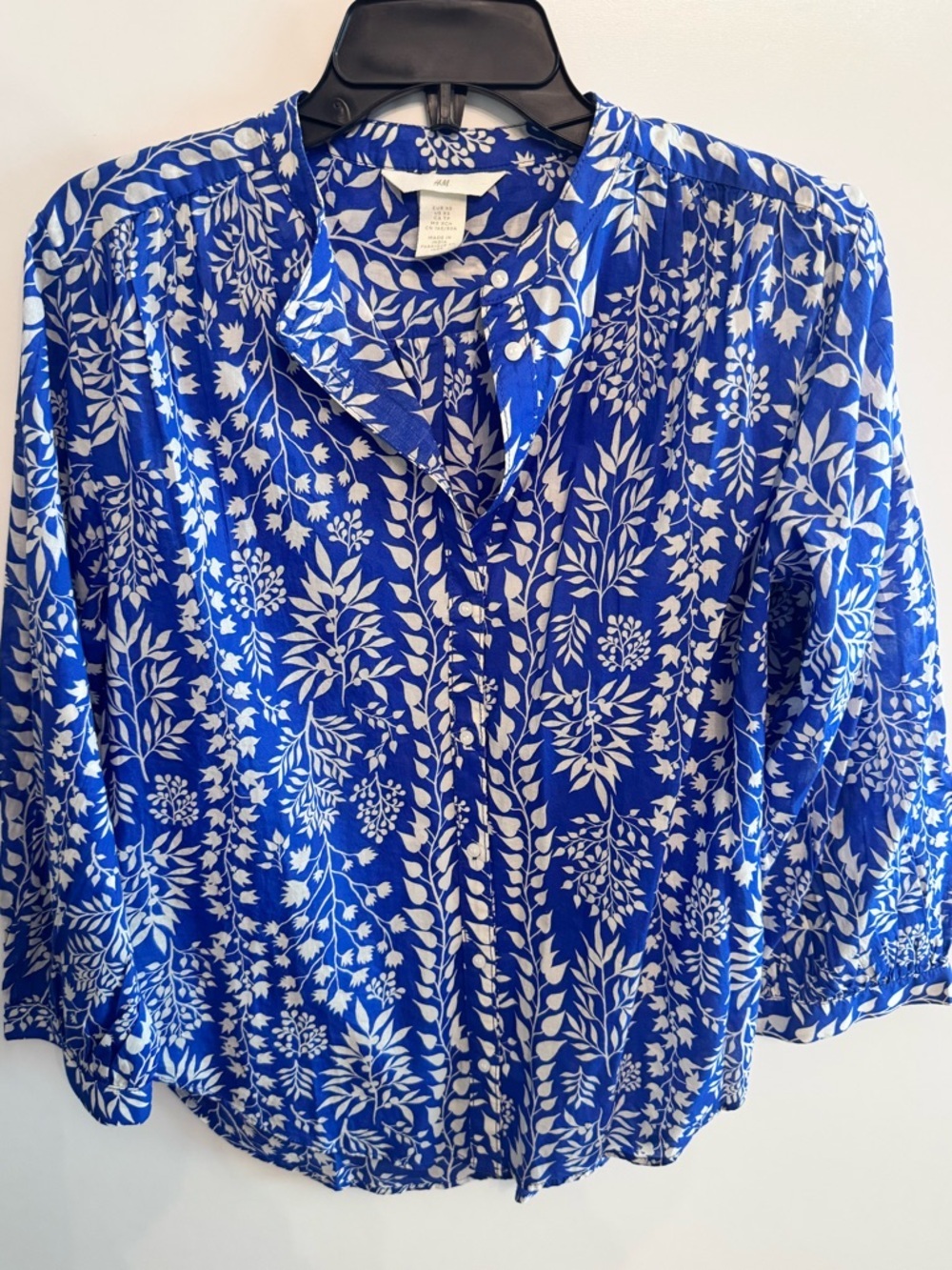 H&M Blue & White Floral Blouse Coastal / Cottagecore Vibes